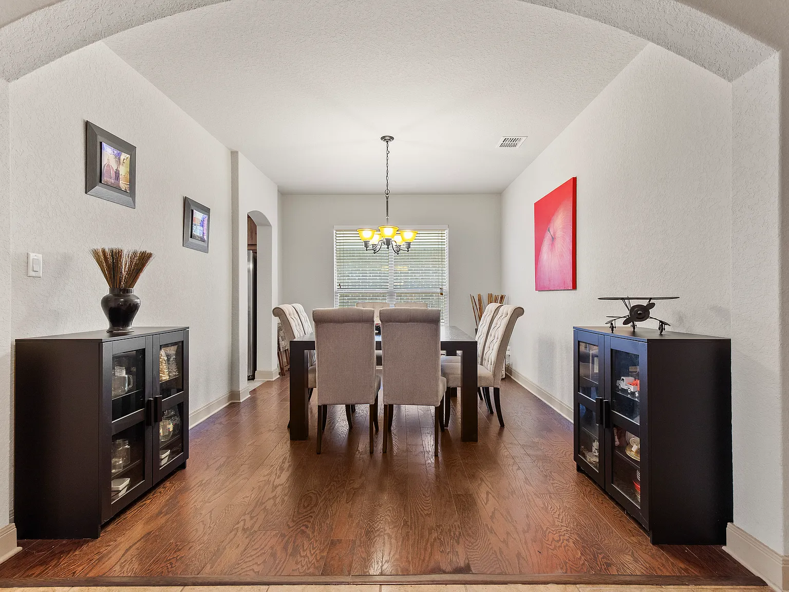5 bed, 3.5 bath, 3166 sqft, $3,650 — Photo 4