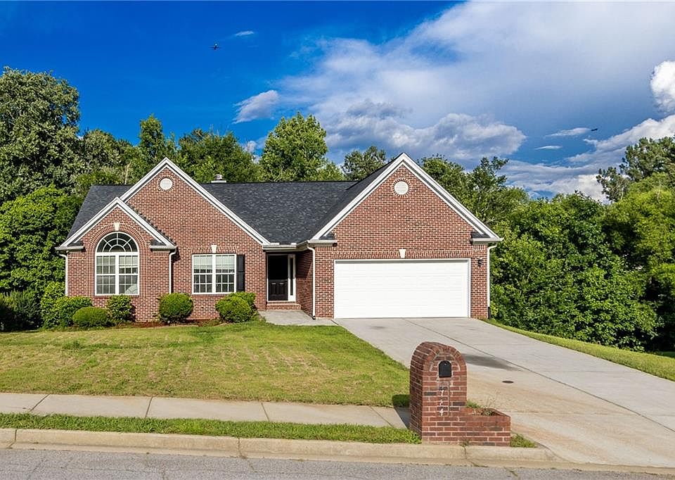 1st image of 1784 Cedar Walk Ln