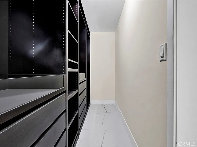 1432 N Catalina St — Photo 28