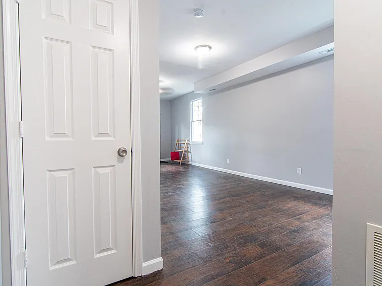 3000 Erdman Ave — Photo 7