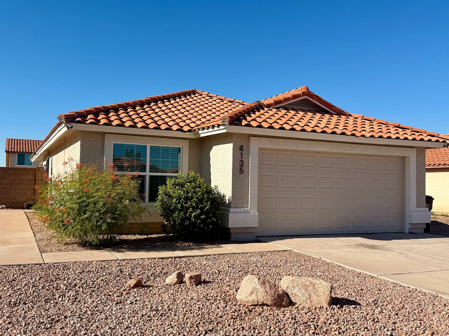 3 bed, 1288 sqft, $2,450 — Photo 2
