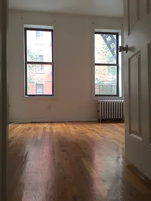 Rented by AJ Clarke | media 22