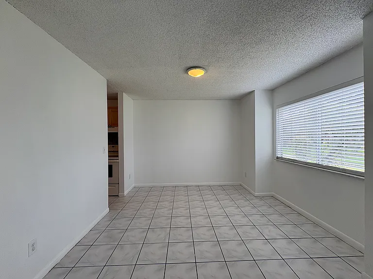 5159 Picadilly Circus Ct — Photo 3