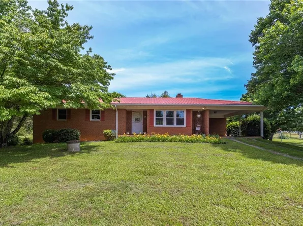202 Fritts Rd, Lexington, NC 27295