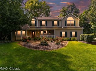 4438 Sedona Dr, Clarkston, MI 48348