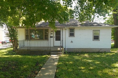 1st image of 1504 S 9th St