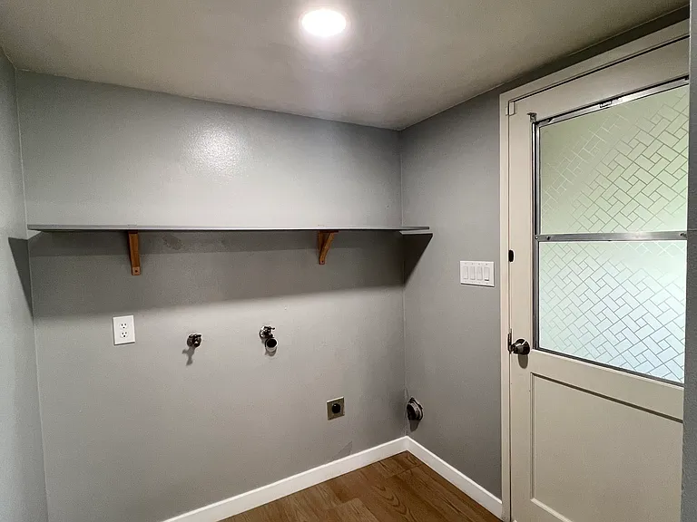 28562 Burrough Valley Rd — Photo 20