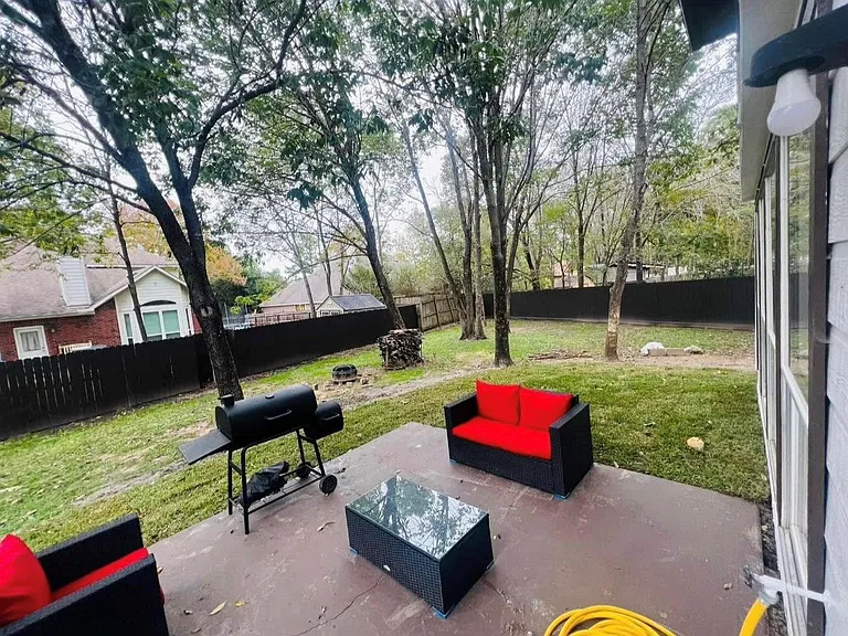 3618 Windhill Ln — Photo 14