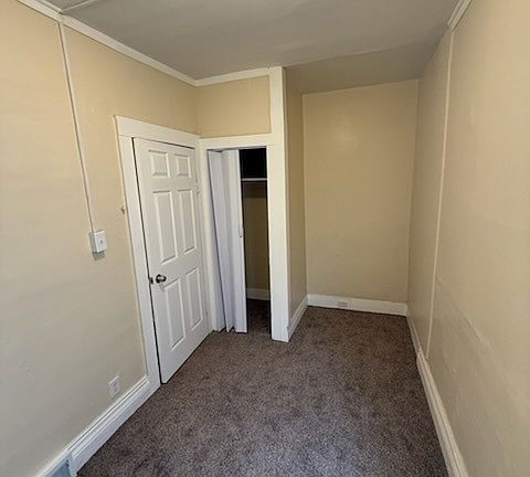 5th image of 270 Potomac Ave Unit 1