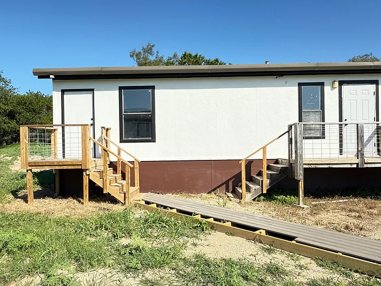 1720 County Road 4330 — Photo 5