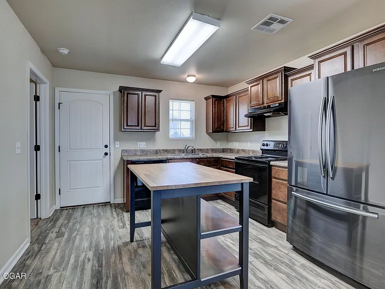 2521 Bird Ave — Photo 5