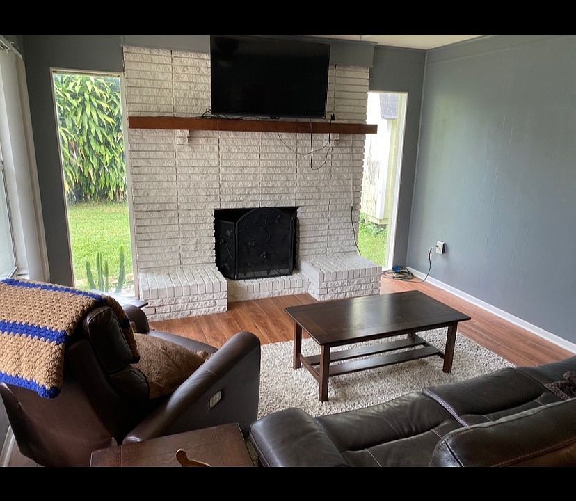 2nd image of 1824 Meadowbrook Ave