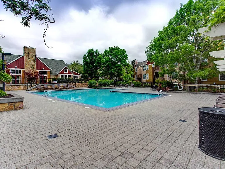 Commons at Verandas in Tanasbourne Apartments — Photo 45