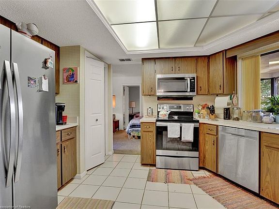 2nd image of 615 Sportsman Ave