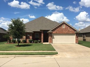 316 Delaware St, Burleson, TX 76028