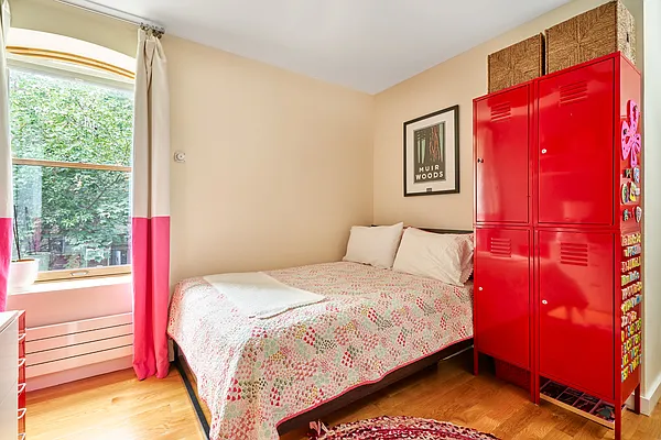 Sold by Compass | media 6