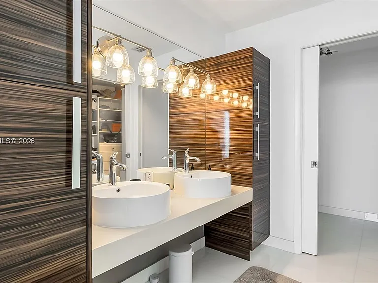 2020 N Bayshore Dr #2603 — Photo 27