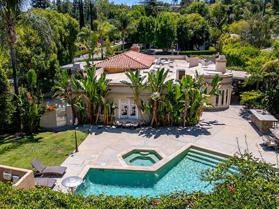 5105 Winnetka Ave, Woodland Hills, CA, 91364