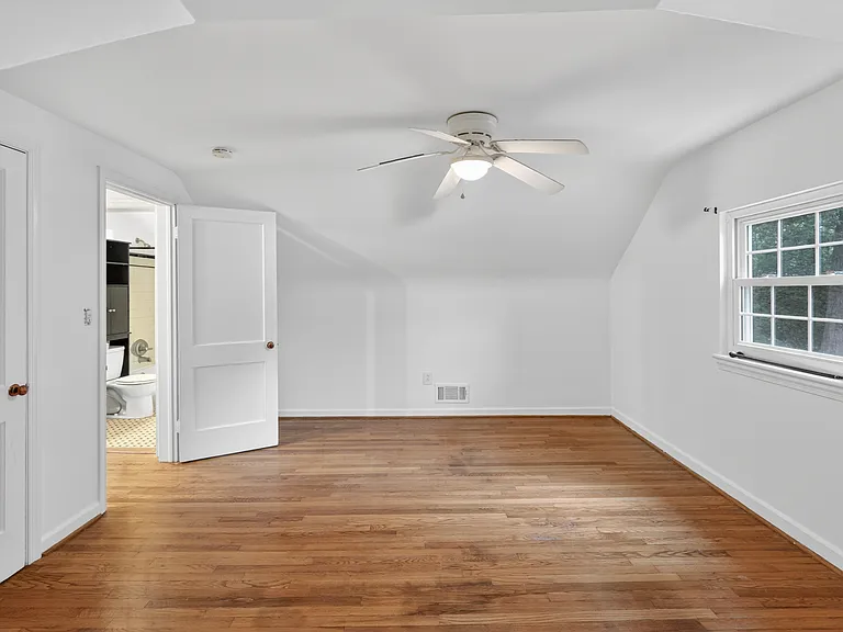 Upstairs bedroom #3