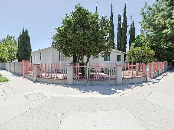 3rd image of 18700 Nordhoff St