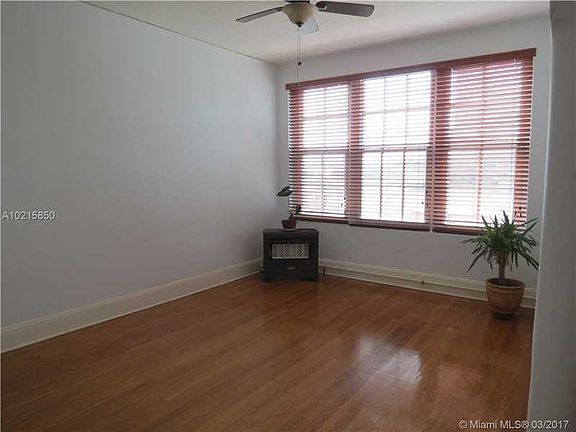 5th image of 3224 Biscayne Blvd APT C-3