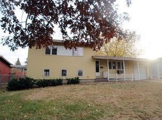 2907 Ohenry Rd, Brooklyn Center, MN 55430