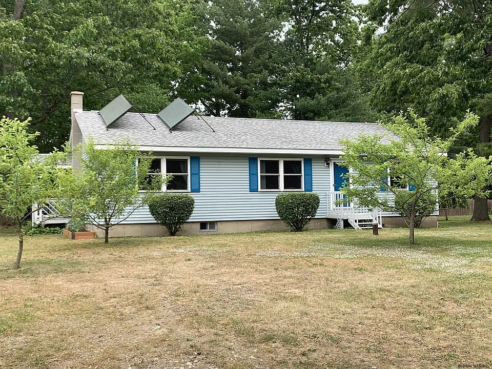 1st image of 39 Kinderhook Ave