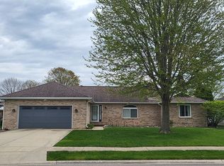 2212 Burgess Dr, Springfield, IL 62711