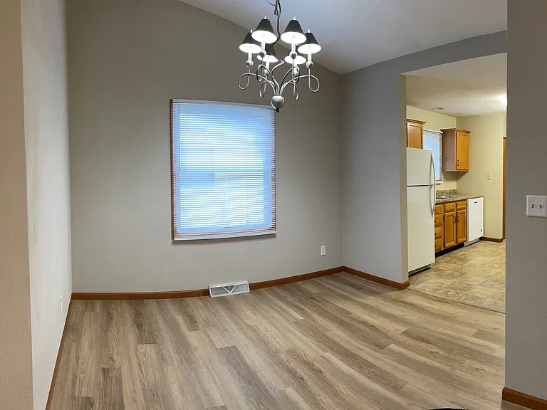 Dining room.