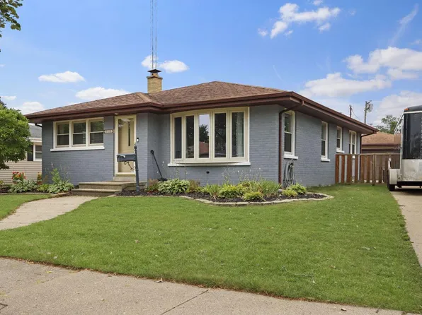 2110 16th AVENUE, Kenosha, WI 53140