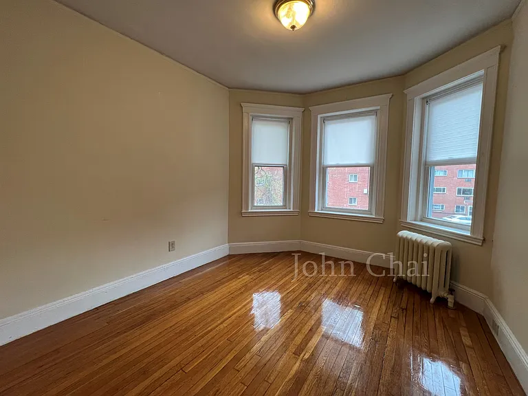 64 Woodstock Ave #8 — Photo 14