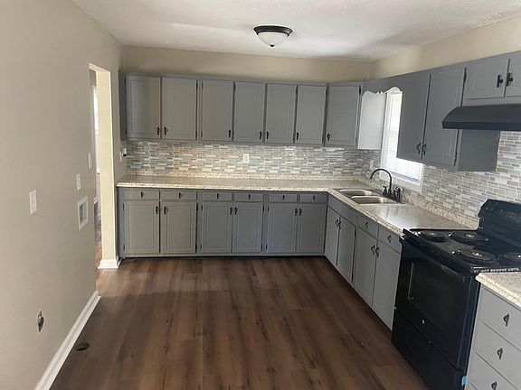 4th image of 313 Dudley Dr
