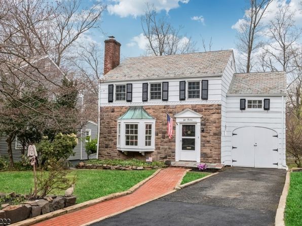 115 Hillside Ave, West Caldwell Twp., NJ 07006