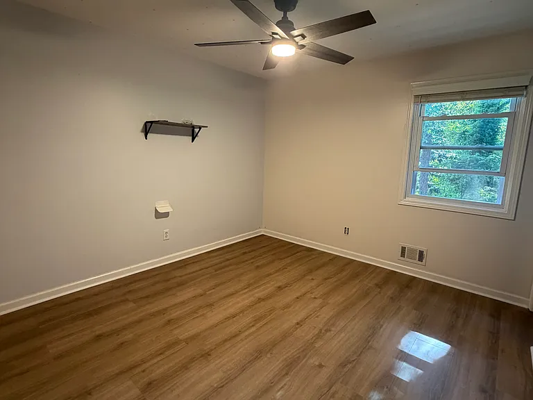 4694 Shallowford Rd — Photo 8