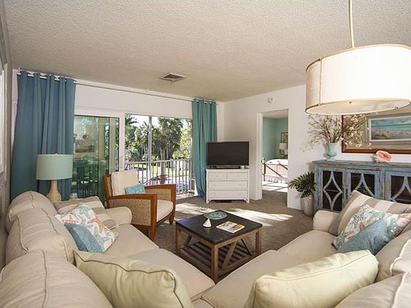 5th image of 500 S Washington Dr APT 2B