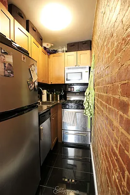 Rented by City Connections Realty | media 11