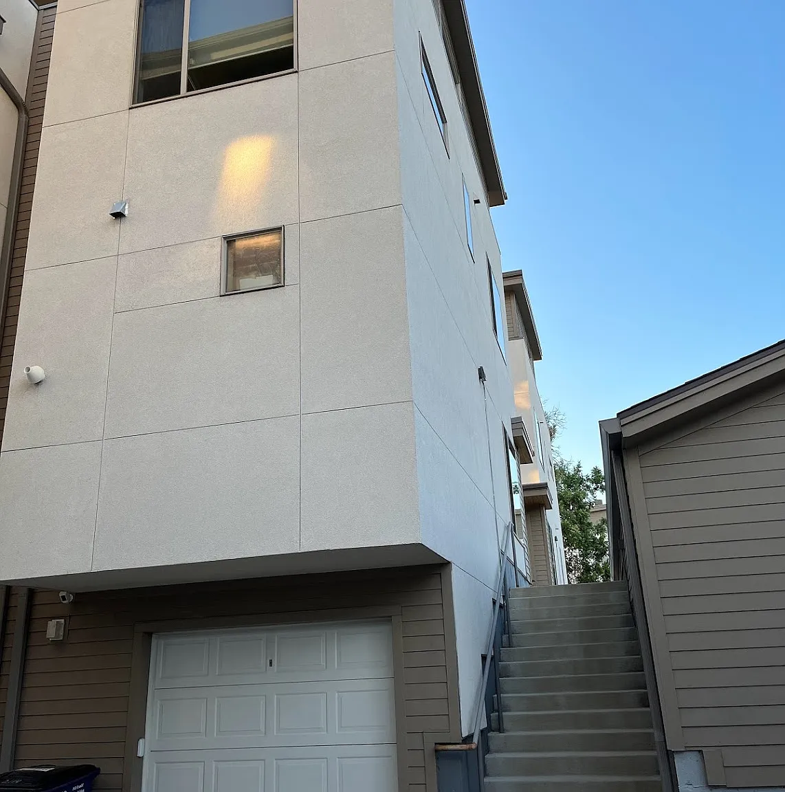 2114 N Decatur St — Photo 4