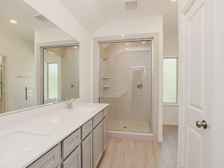 625 Royal Arch Dr — Photo 22