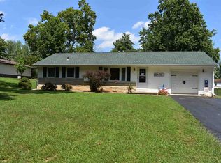 211 E Dewey Dr, Ellettsville, IN 47429