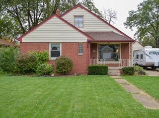 4612 W Van Beck Ave, Greenfield, WI 53220