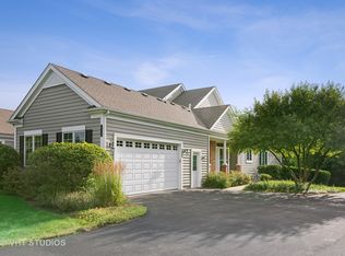 4203 Weatherstone Rd, Crystal Lake, IL 60014