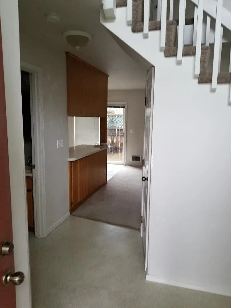 2 bed, 1.5 bath, $1,500 — Photo 2