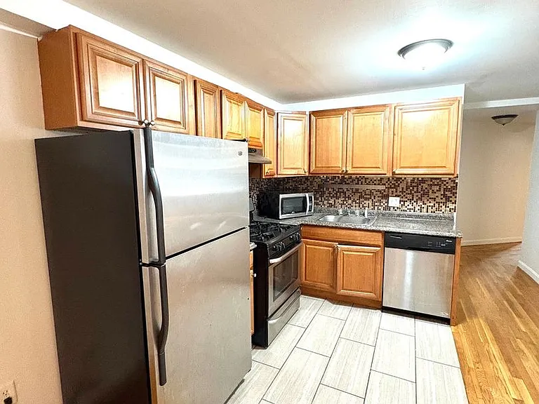 1680 Commonwealth Ave #B — Photo 2