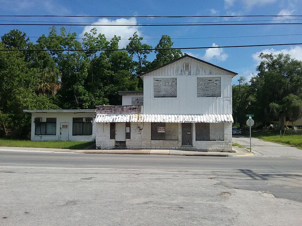 1st image of 284 W King St