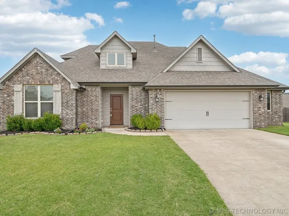 10404 S 228th East Ave, Broken Arrow, OK 74014
