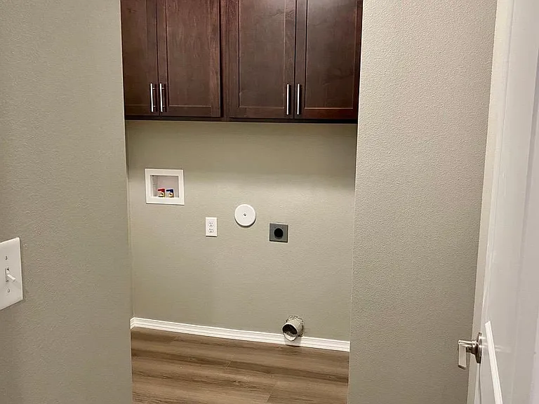 825 N Willow Ct — Photo 18