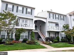 261 Rosebay Ct, Delran, NJ 08075