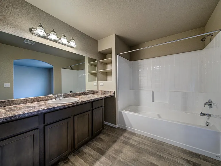 7685 Forest Meadows Ave — Photo 15
