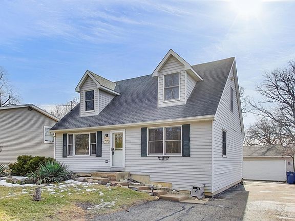 2nd image of 25097 W Buena Ave