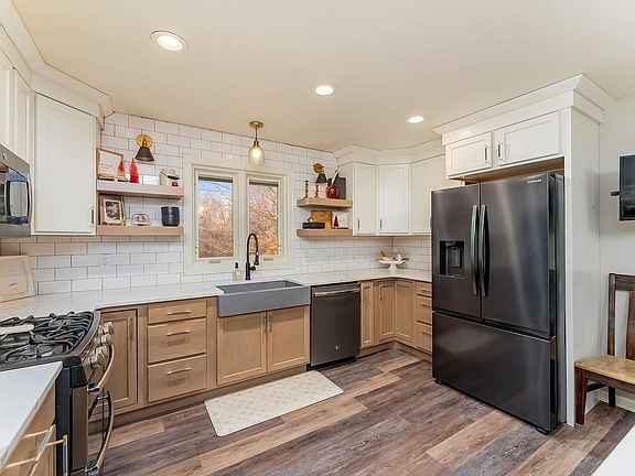 4th image of 609 S Splitrock Blvd